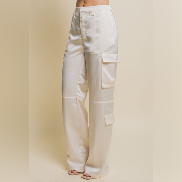 Love Tree Cream Ivory Satin Cargo Pants High Waist Relaxed Fit Pockets Silky Sm - Picture 2 of 11